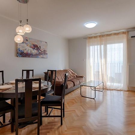 Two Bedroom Apartment Paris Рієка Екстер'єр фото