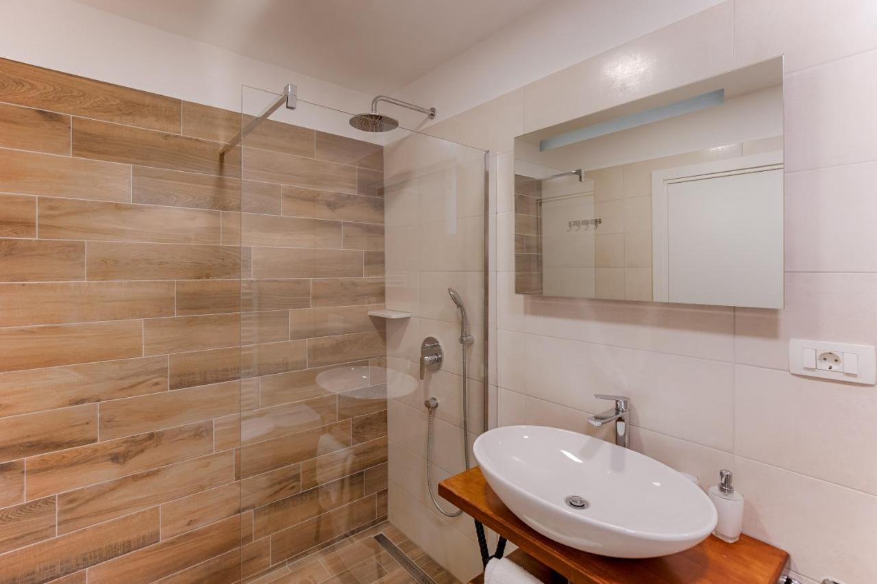 Two Bedroom Apartment Paris Рієка Екстер'єр фото