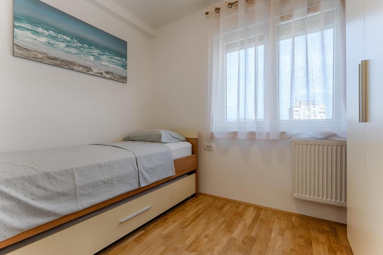 Two Bedroom Apartment Paris Рієка Екстер'єр фото